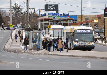Mumford Terminal, eine Halifax Transit Bushaltestelle am Halifax Shopping Centre an der Mumford Road in Halifax, Nova Scotia, Kanada. Stockfoto