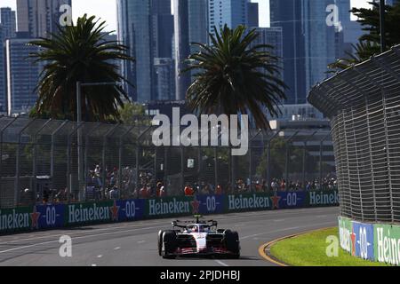 Melbourne, Australien. 02. April 2023. Nico Hulkenberg (GER) Haas VF-23. 02.04.2023. Formel-1-Weltmeisterschaft, Rd 3, Australian Grand Prix, Albert Park, Melbourne, Australien, Wettkampftag. Das Foto sollte wie folgt lauten: XPB/Press Association Images. Kredit: XPB Images Ltd/Alamy Live News Stockfoto