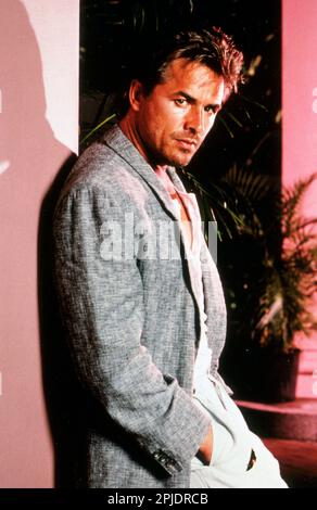 DON JOHNSON IN MIAMI VICE (1984). Kredit: UNIVERSAL TV / Album Stockfoto