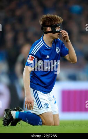 Gelsenkirchen, Deutschland, 1. Fussball Bundesliga 26. Spieltag FC Schalke 04 vs. Bayer 04 Leverkusen 0:3 am 01. 04. 2023 in der Veltins Arena auf Schalke in Gelsenkirchen Tim SKARKE (S04) Foto: Norbert Schmidt, Düsseldorf Stockfoto