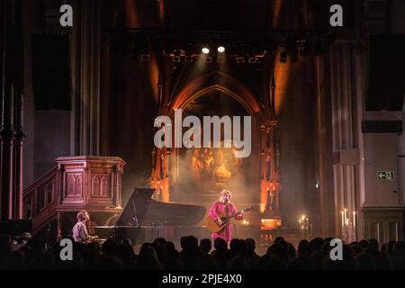 Oslo, Norwegen. 01. April 2023. Die kanadisch-amerikanische Sängerin, Songwriterin und Musikerin Martha Wainwright führt ein Live-Konzert im Kulturkirken Jakob in Oslo auf. (Foto: Gonzales Photo/Alamy Live News Stockfoto