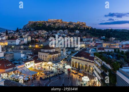 Erkunden Sie die Schönheit und Geschichte von Athen, Griechenland, mit unserer Sammlung von atemberaubenden Fotos. Von der berühmten Akropolis, die zum UNESCO-Weltkulturerbe gehört Stockfoto