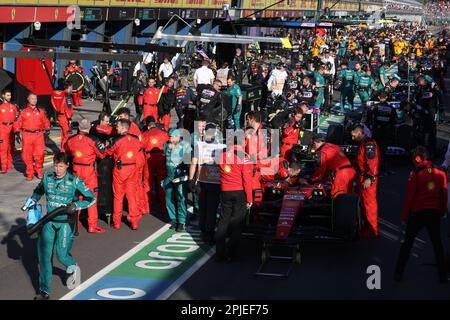 Melbourne, Australie. 02. April 2023. Pitlane während der Formel 1 Rolex Grand Prix 2023, 3. Runde der Formel-1-Weltmeisterschaft 2023 von 31. März bis 2. April 2023 auf dem Albert Park Circuit in Melbourne, Australien – Foto DPPI Credit: DPPI Media/Alamy Live News Stockfoto