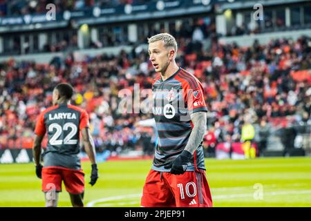 Toronto, Kanada. 01. April 2023. Federico Bernardeschi #10 während des MLS-Spiels zwischen dem FC Toronto und dem FC Charlotte im BMO Field in Toronto. Das Spiel endete mit 2-2 Punkten: SOPA Images Limited/Alamy Live News Stockfoto