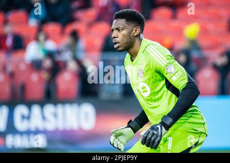 Toronto, Kanada. 01. April 2023. Sean Johnson #1 in Aktion während des MLS-Spiels zwischen dem FC Toronto und dem FC Charlotte auf dem BMO Field in Toronto. Das Spiel endete mit 2-2 Punkten: SOPA Images Limited/Alamy Live News Stockfoto