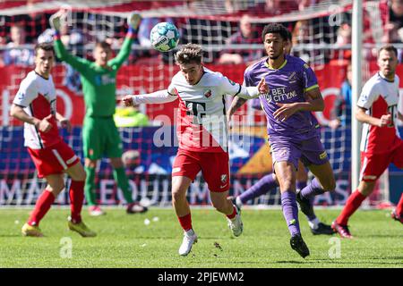 Utrecht, Niederlande. 02. April 2023. UTRECHT, NIEDERLANDE - 2. APRIL: Taylor Booth vom FC Utrecht während des niederländischen Eredivisie-Spiels zwischen dem FC Utrecht und dem FC Volendam am Stadion Galgenwaard am 2. April 2023 in Utrecht, Niederlande (Foto: Ben Gal/Orange Pictures) Guthaben: Orange Pics BV/Alamy Live News Stockfoto