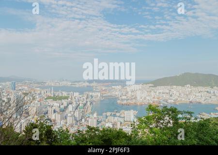 Panoramablick auf die Hafenstadt Busan, Nampodong und Yeongdo in Busan, Korea Stockfoto