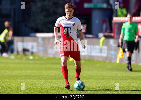 Utrecht, Niederlande. 02. April 2023. UTRECHT, NIEDERLANDE - APRIL 2: Ramon Hendriks vom FC Utrecht während des niederländischen Eredivisie-Spiels zwischen dem FC Utrecht und dem FC Volendam im Stadion Galgenwaard am 2. April 2023 in Utrecht, Niederlande (Foto: Ben Gal/Orange Pictures). Credit: Orange Pics BV/Alamy Live News Stockfoto