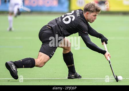 Brüssel, Belgien. 02. April 2023. Victor Wegnez vom Rennsport in Aktion während eines Hockeyspiels zwischen dem Royal Racing Club Bruxelles und KHC Dragons, Sonntag, den 02. April 2023 in Uccle/Ukkel, Brüssel, am 17. Tag der Saison der belgischen Men Hockey League 2022-2023. BELGA FOTO LAURIE DIEFFEMBACQ Kredit: Belga News Agency/Alamy Live News Stockfoto