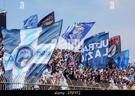 Monza, Italien. 02. April 2023. U-Power Stadium, Monza, Italien, 02. April 2023, SS Lazio-Fans während AC Monza gegen SS Lazio - spiel Der italienischen Fußballserie A Credit: Live Media Publishing Group/Alamy Live News Stockfoto