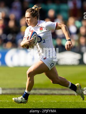 Northampton, Großbritannien. 02. April 2023. Claudia MacDonald of England Women beim TikTok Women's Six Nations Match England gegen Italien im Cinch Stadium in Franklin's Gardens, Northampton, Großbritannien, 2. April 2023 (Foto von Nick Browning/News Images) in Northampton, Großbritannien, am 4./2. April 2023. (Foto von Nick Browning/News Images/Sipa USA) Guthaben: SIPA USA/Alamy Live News Stockfoto