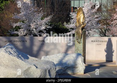 Japanisches amerikanisches Denkmal für Patriotismus während des Zweiten Weltkriegs, Washington, DC. Die Gedenkstätte reflektiert das Erbe der Konzentrationslager (siehe Info Stockfoto