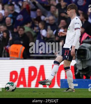 LONDON, ENGLAND - 02. APRIL: Bolton's Conor Bradley während des Papa John's Trophy Finales im Wembley Stadium am 2. April 2023 in London, England. (Foto: Dylan Hepworth/MB Media) Stockfoto