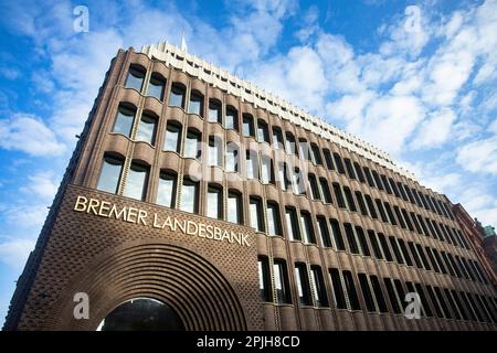 Bremen, Deutschland - 15. Oktober 2022. Fassade des 2017 gegründeten neuen Landesbank Nord Bremen LB-Gebäudes Stockfoto