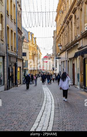 Eindruck einer Stadt namens Metz, die sich im Winter in der Region Lothringen in Frankreich befindet Stockfoto