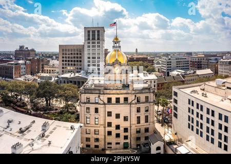Blick aus der Vogelperspektive auf Savannah, das Rathaus von Georgia Stockfoto