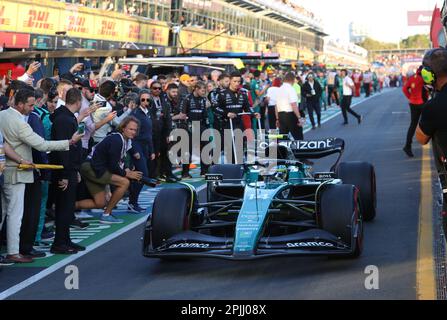 Melbourne, Australien. 03. April 2023. MELBOURNE, Australien, 2. APRIL 2023; #14, Fernando ALONSO, ESP, Aston Martin Formel 1 Team, während DES AUSTRALISCHEN Formel 1 Grand Prix am 2. April 2023, Albert Park - Melbourne, FIA Formula1 World Championship, Raceday, Formel 1 Rennen in Australien, Motorsport, F1 GP, Honorarpflichtiges Foto, gebührenpflichtiges Bild, Copyright © Clay CROSS/ATP images (CROSS Clay/ATP/SPP) Kredit: SPP Sport Press Photo. Alamy Live News Stockfoto