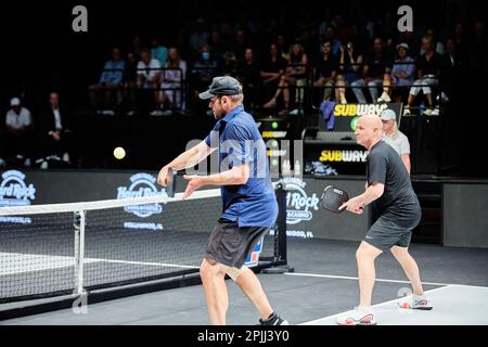 Hollywood, Florida, USA. 2. April 2023: Tennislegenden Andre Agassi, John McEnroe, Andy Roddick und Michael Chang während des Spiels in Pickleball Stockfoto