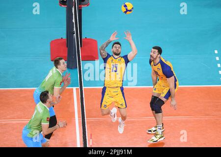 Vitaliy Schtschytkov, Maksym Drozd (Ukraine); Rok Mozic, Jan Kozamernik (Slowenien). Volleyball-Weltmeisterschaft 2022. Viertelfinale Stockfoto