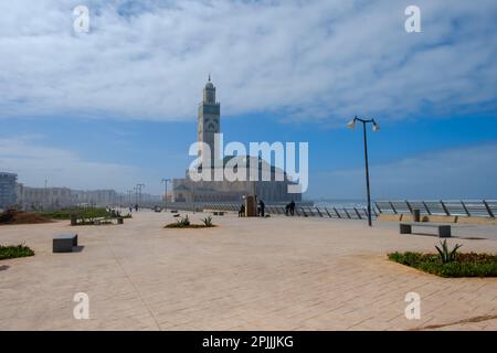 Casablanca, Marokko - 2. März 2020 : die schöne Moschee Hassan 2 neben dem Meer in Casablanca Marokko Stockfoto