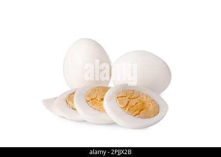 Frisch geschälte hart gekochte Eier auf weißem Hintergrund Stockfoto