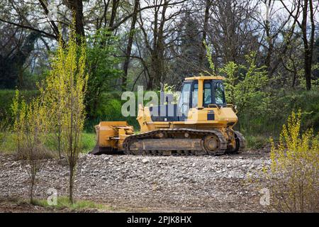 Planierraupe bei der Arbeit Stockfoto