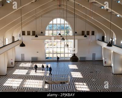 Übertragungsraum in Gebäude A der ehemaligen Langwellen-Funksendestation Radio Kootwijk, Veluwe, Apeldoorn, Niederlande Stockfoto