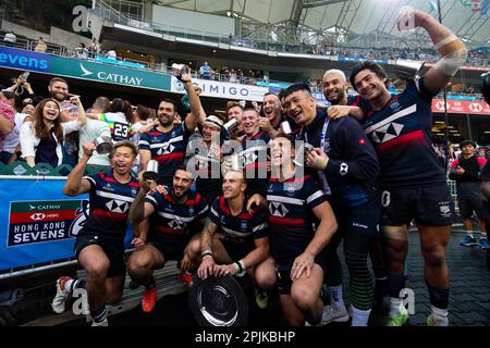 Hongkong, China. 02. April 2023. Team Hong Kong gewann den 13. Platz und feierte den Cathay Pacific/HSBC Hong Kong 2023. (Foto: Ben Lau/SOPA Images/Sipa USA) Guthaben: SIPA USA/Alamy Live News Stockfoto