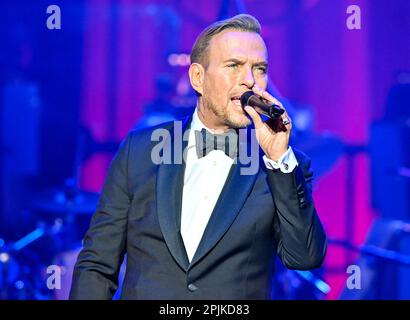 Brighton, Großbritannien. 01. April 2023. Brighton, East Sussex, UK, am 01. April 2023. Matt Goss während seiner „Matt Goss Experience“-Tour im Brighton Centre, Brighton, East Sussex UK am 01. April 2023. Kredit: Francis Knight/Alamy Live News Stockfoto