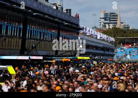 Albert Park, 2. April 2023, Ein allgemeiner Blick auf die Pit Lane. Corleve/Alamy Live News Stockfoto