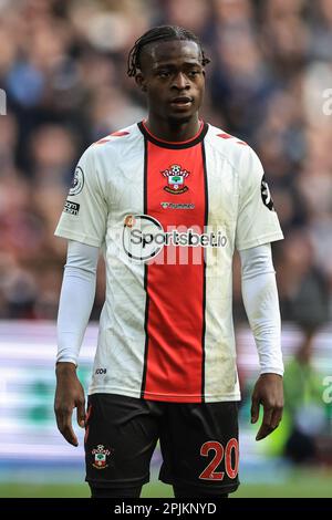 London, Großbritannien. 03. April 2023. Kamaldeen Sulemana #20 von Southampton während des Premier League-Spiels West Ham United gegen Southampton im London Stadium, London, Großbritannien, 2. April 2023 (Foto von Mark Cosgrove/News Images) in London, Großbritannien, am 4./3. April 2023. (Foto: Mark Cosgrove/News Images/Sipa USA) Guthaben: SIPA USA/Alamy Live News Stockfoto