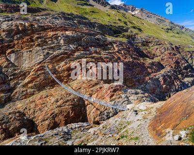 Brücke Piccard Bruecke in der Nähe des Gletschers Gurgler Ferner. Die Otztaler Alpen im Naturepark Otztal. Europa, Österreich, Tirol Stockfoto