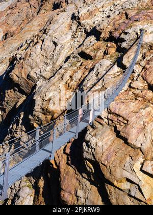 Brücke Piccard Bruecke in der Nähe des Gletschers Gurgler Ferner. Die Otztaler Alpen im Naturepark Otztal. Europa, Österreich, Tirol Stockfoto