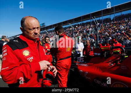 Albert Park, 2. April 2023 Frederic Vasseur, Teamleiter von Scuderia Ferrari, vor dem Start des Rennens auf dem Spielfeld. Corleve/Alamy Live News Stockfoto