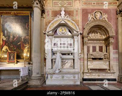 Grab von Gioachino Rossini, Innenaufnahme von Santa Croce, Basilica di Santa Croce di Firenze, Piazza di Santa Croce, Florenz, Toskana, Italien Stockfoto