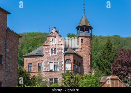 Charakteristische Villa im Stadtzentrum, Bad Bergzabern, Pfalz, Rheinland-Pfalz, Deutschland, Europa Stockfoto