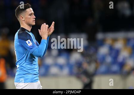 Neapel, Italien. 02. April 2023. Giacomo Raspadori vom SSC Napoli Gesten während des Spiels der Serie A zwischen SSC Napoli und AC Milan im Stadio Maradona am 2 2023. April in Neapel, Italien . Kredit: Marco Canoniero/Alamy Live News Stockfoto