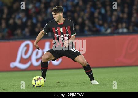 Neapel, Italien. 02. April 2023. Brahim Diaz vom AC Mailand in Aktion während des Spiels der Serie A zwischen SSC Napoli und AC Mailand im Diego Armando Maradona Stadium am 2. April 2023 in Neapel, Italien. (Foto: Agostino Gemito/Pacific Press/Sipa USA) Guthaben: SIPA USA/Alamy Live News Stockfoto