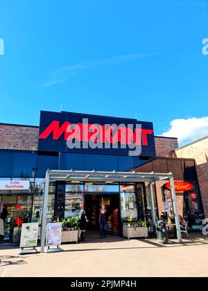 Kiel, Deutschland - 03. April 2023: Eingangsbereich eines Markant-Supermarkts Stockfoto