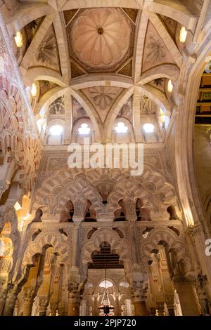 Innere der Moschee – Kathedrale von Cordoba, Cordoba, Andalusien, Spanien, Südwesteuropa Stockfoto