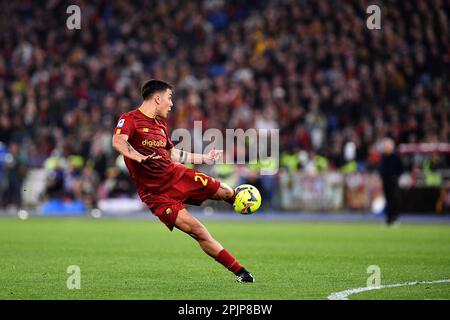 Rom, Italien. 2. April 2023. Paulo Dybala von AS Roma während des Spiels der Serie A zwischen AS Roma und UC Sampdoria im Stadio Olimpico am 3. April 2023 in Rom, Italien. (Kreditbild: © Gennaro Masi/Pacific Press via ZUMA Press Wire) NUR REDAKTIONELLE VERWENDUNG! Nicht für den kommerziellen GEBRAUCH! Stockfoto