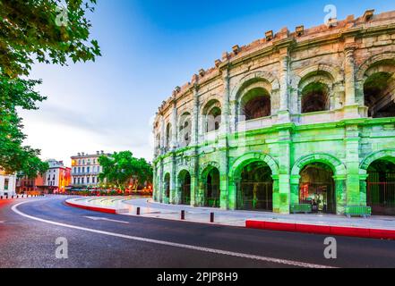 Nimes, Frankreich. Antike römische Amphitheater im occitanie Region im Süden Frankreichs. Stockfoto