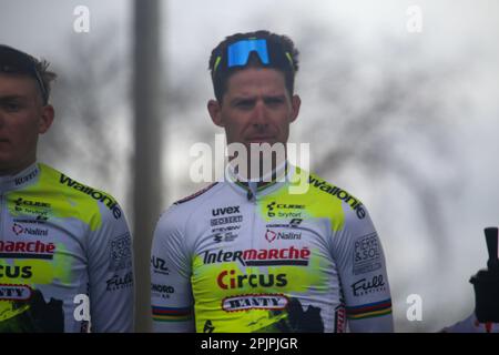 Vitoria-Gasteiz, Spanien, 3. April 2023: Intermarché-Circus-Wanty Rider, Rui Costa in der Präsentation während der 1. Etappe des Baskenlandes Itzulia 2023 zwischen Vitoria-Gasteiz und Labastida, am 03. April 2023 in Vitoria-Gasteiz, Spanien. Kredit: Alberto Brevers / Alamy Live News Stockfoto