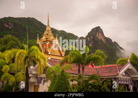 The Wat Hup Ta Khot im Sam ROI Yot National Park in der Provinz Prachuap Khiri Khan in Thailand, Thailand, Hua hin, Dezember 2022 Stockfoto