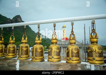 The Wat Hup Ta Khot im Sam ROI Yot National Park in der Provinz Prachuap Khiri Khan in Thailand, Thailand, Hua hin, Dezember 2022 Stockfoto