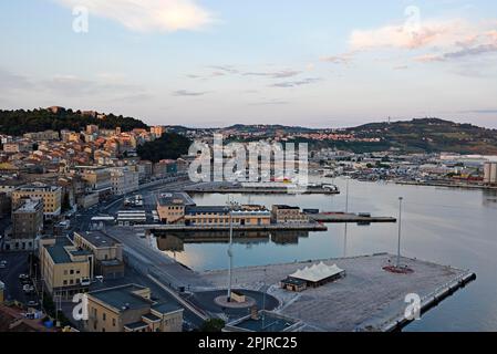 Hafen, Ancona, Marken, Italien Stockfoto