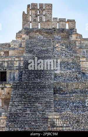 Der fünfstöckige Tempel, Edzna, Yucatán, Mexiko Stockfoto