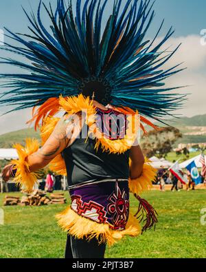 Malibu, Kalifornien, USA - 2. April 2023. Chumash Day Pow Wow und Stammesversammlungen. Der Malibu Bluffs Park feiert 23 Jahre Gastgeber des Stockfoto