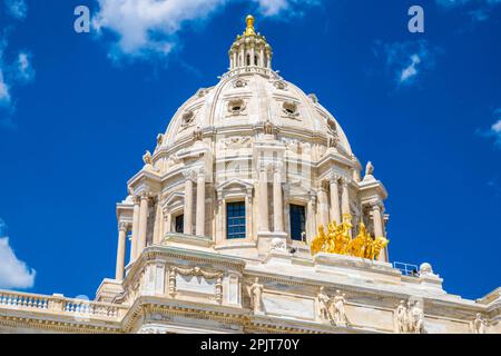 Minnesota, MN, USA - 8. Juni 2022: Das riesige Naturschutzgebiet des Minnesota State Capitol Stockfoto