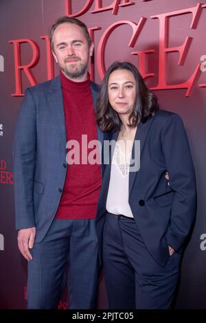 New York, Usa. 03. April 2023. NEW YORK, NEW YORK - 03. APRIL: Chris Britton und Lauren Wolkstein nehmen am 03. April 2023 in New York City an der Weltpremiere der „Dead Ringer“ von Prime Video Teil. Kredit: Ron Adar/Alamy Live News Stockfoto